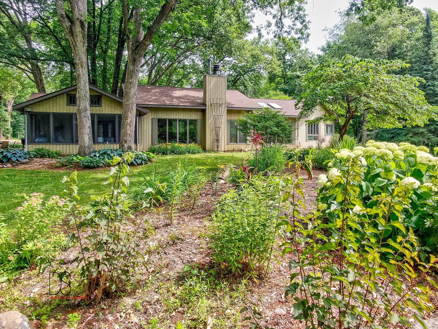 2048 North 3650th Road Serena, IL 60549 - Photo 50 of 82 front view of a house with a garden