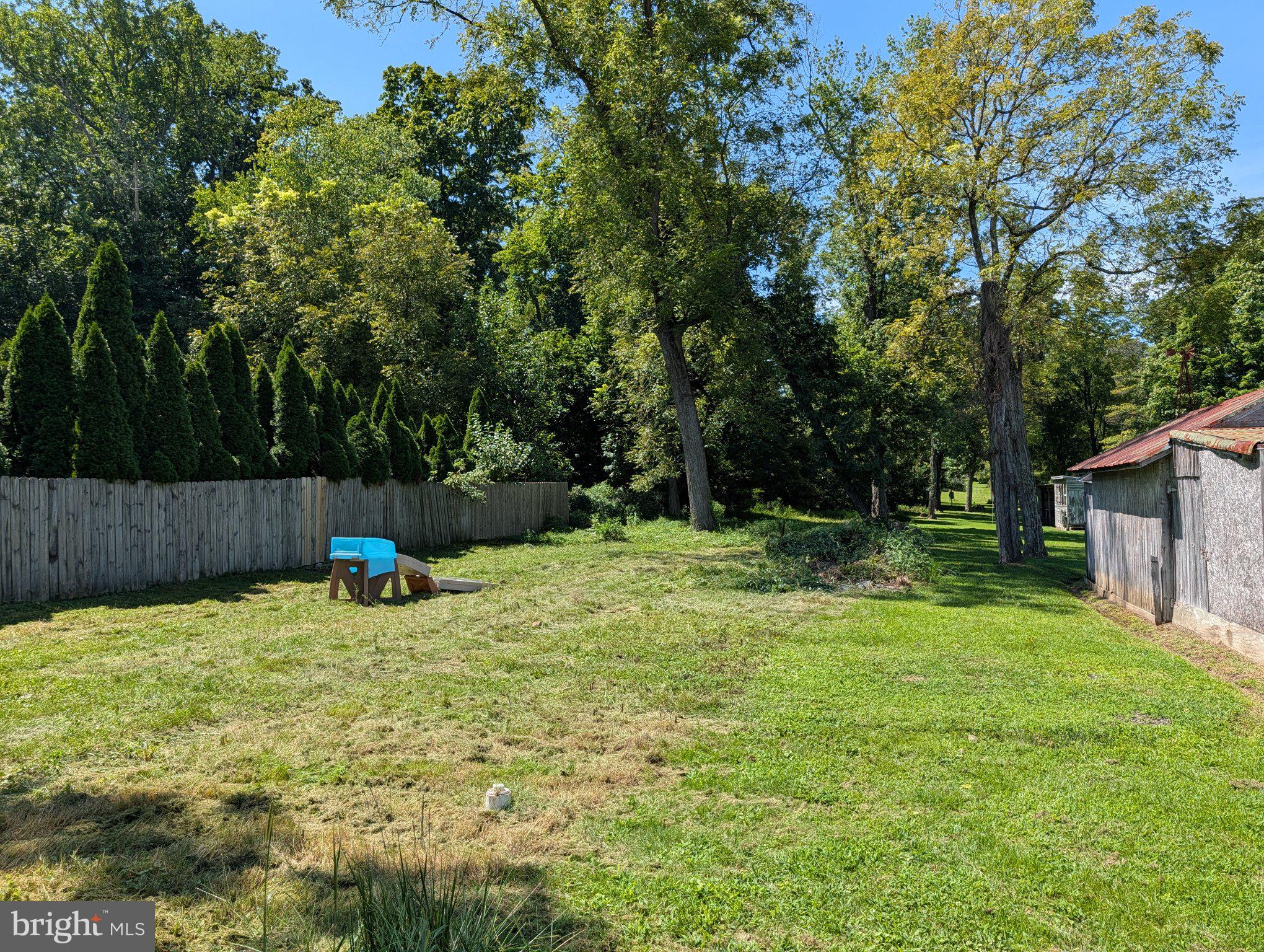 425 Juliustown Pemberton Road Columbus, NJ 08022 - Photo 23 of 26 Spacious open green retreat awaits your vision.