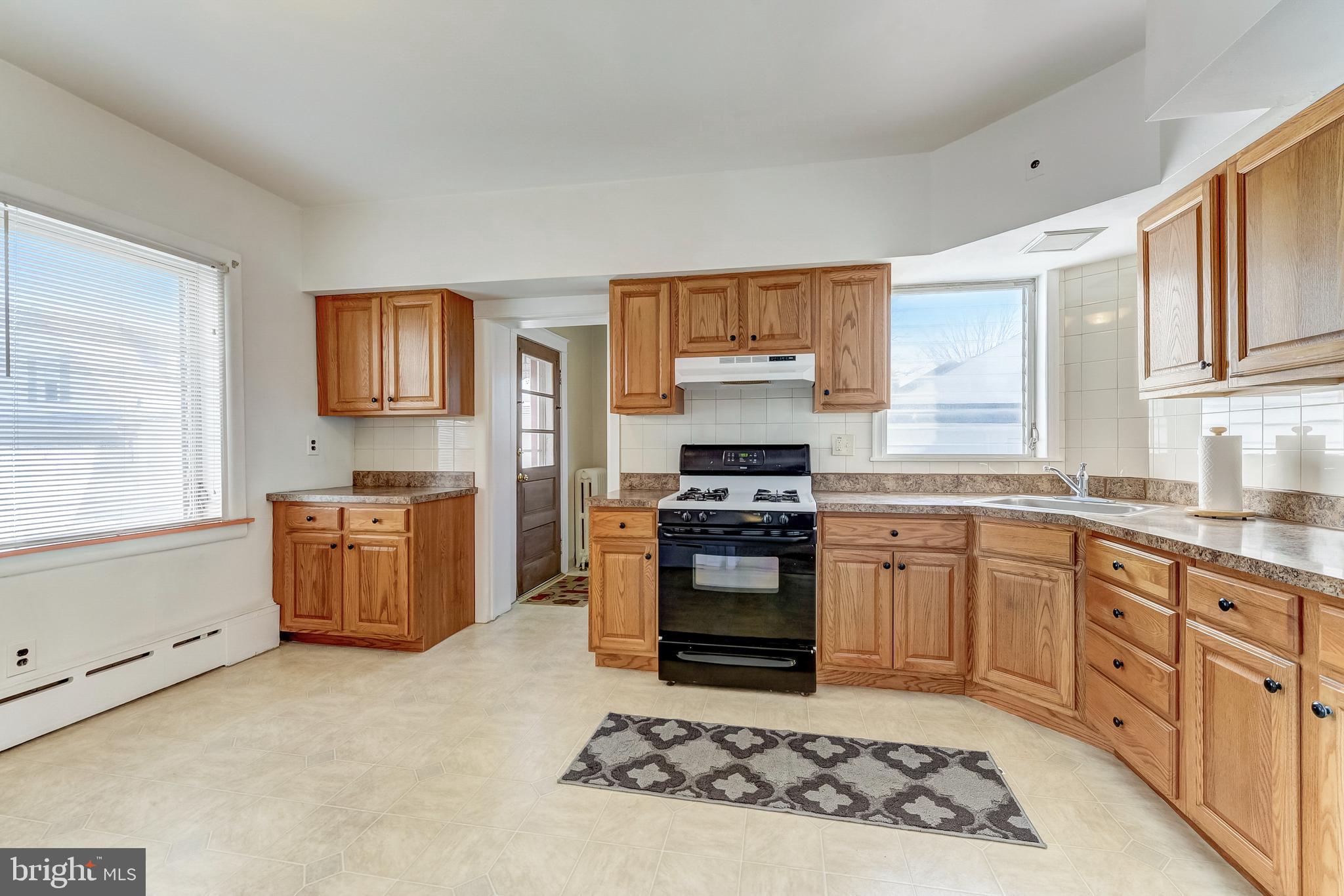 Welcome to 357 E. County Line Road