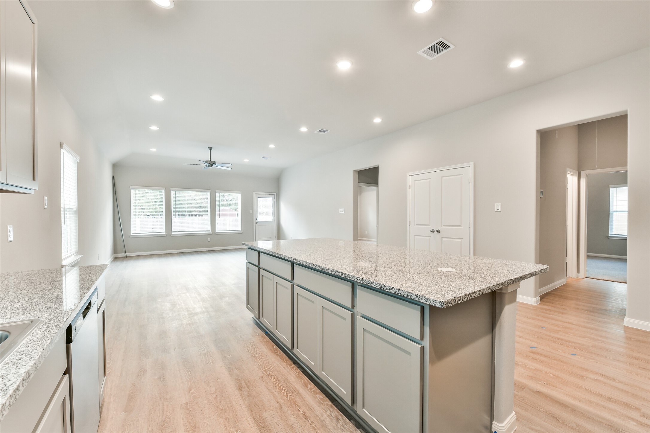 3911 Sugardale Street Baytown, TX 77521 - Photo 11 of 29