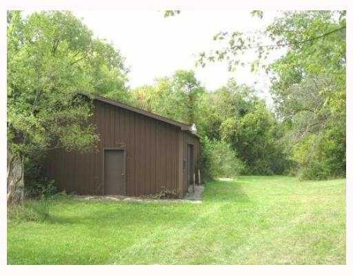 604 Ballard Road Jackson, MI 49201 - Photo 3 of 10 Photo 3