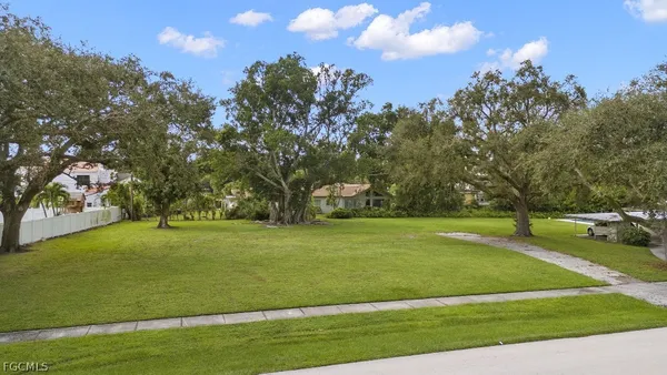 $699,000 | 1334 Plumosa Drive, Fort Myers, FL 33901