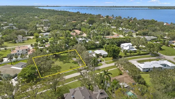 $699,000 | 1334 Plumosa Drive, Fort Myers, FL 33901
