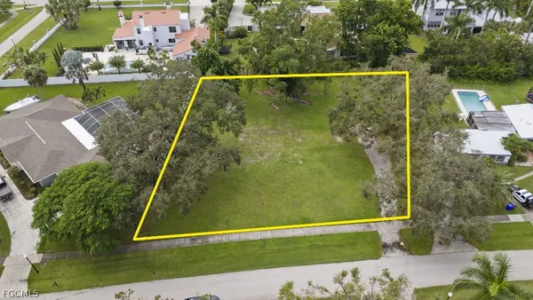 $699,000 | 1334 Plumosa Drive, Fort Myers, FL 33901