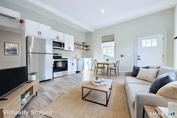 $1,875 | 29 East Main Street, Unit B3, North Canaan, CT 06018