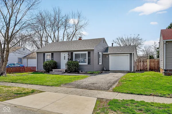 $179,900 | 421 Fletcher Lane, Beech Grove, IN 46107