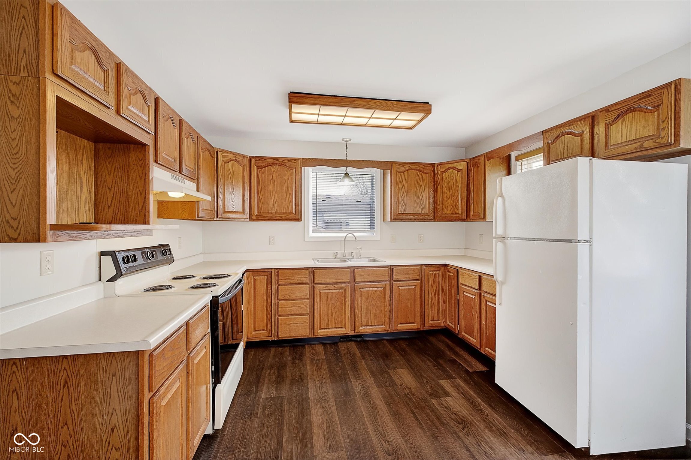 421 Fletcher Lane Beech Grove, IN 46107 - Photo 11 of 25