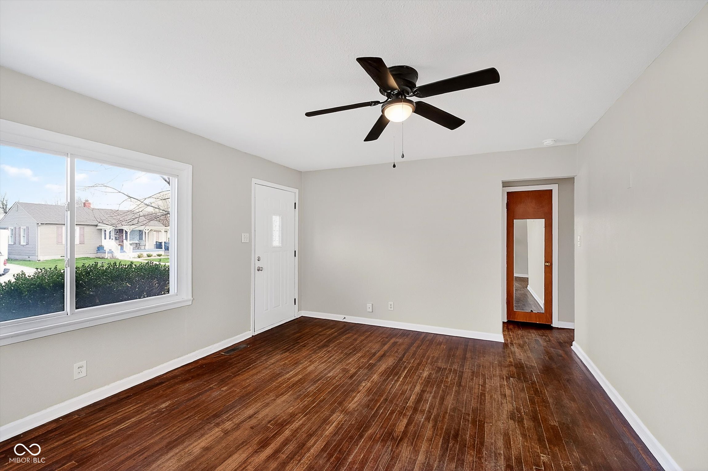 421 Fletcher Lane Beech Grove, IN 46107 - Photo 7 of 25