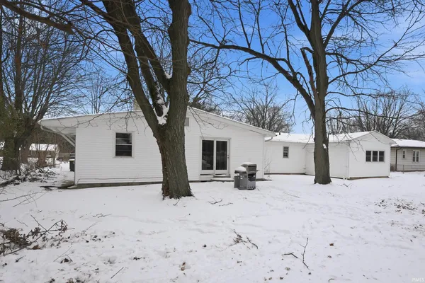 $264,000 | 4825 Wheatridge Road, Fort Wayne, IN 46835