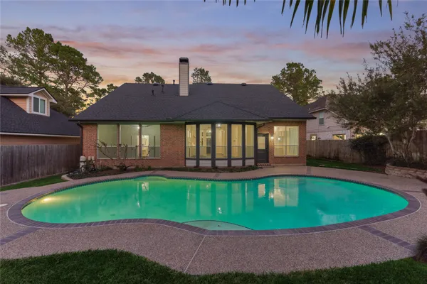 $779,900 | 168 Bristol Bend Circle, The Woodlands, TX 77382