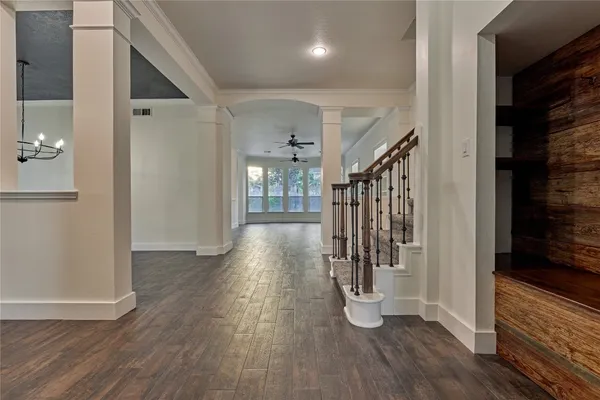 $779,900 | 168 Bristol Bend Circle, The Woodlands, TX 77382