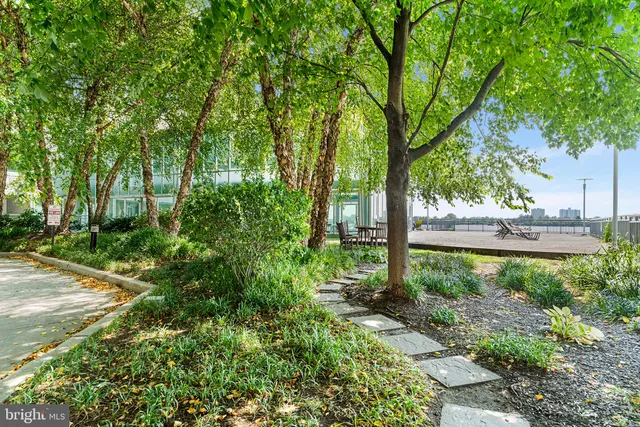 $574,000 | 901 North Penn Street, Unit F305, Philadelphia, PA 19123