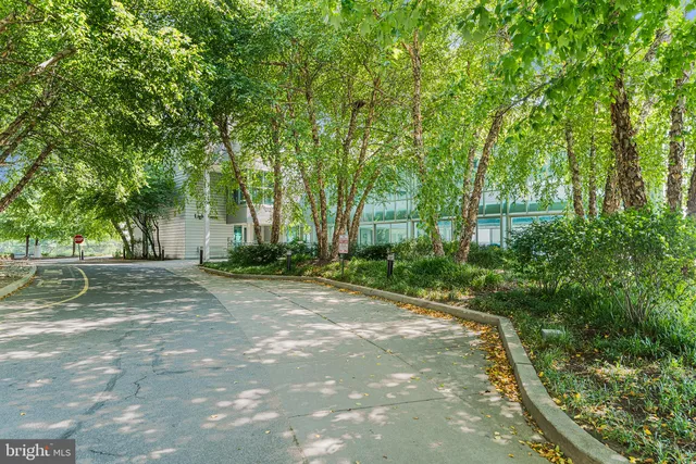 $574,000 | 901 North Penn Street, Unit F305, Philadelphia, PA 19123