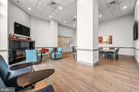 $544,000 | 901 North Penn Street, Unit F305, Philadelphia, PA 19123