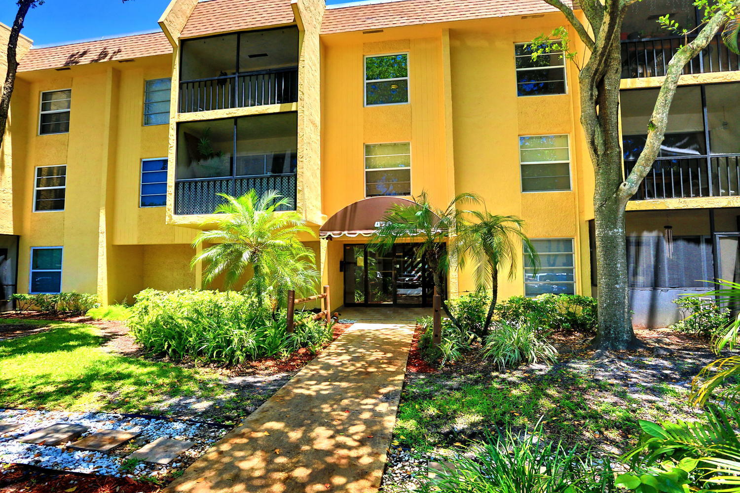 470 Northwest 20th Street, Unit 3140 Boca Raton, FL 33431 - Photo 8 of 34 470 NW 20th St Unit 314 Boca-large-008-0