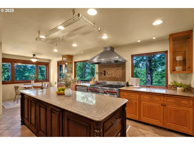 $990,000 | 3574 Spring Boulevard, Eugene, OR 97405