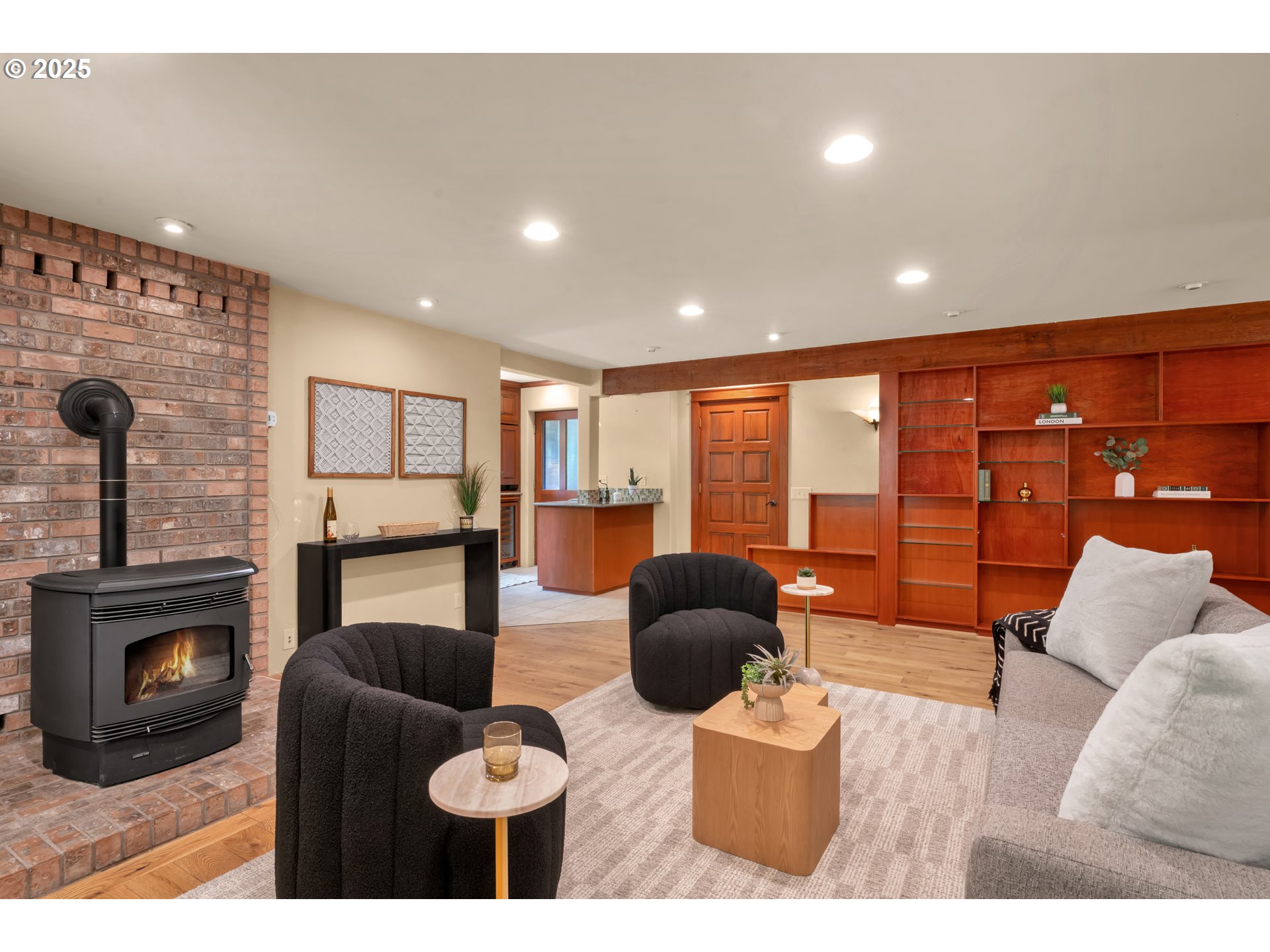 3574 Spring Boulevard Eugene, OR 97405 - Photo 27 of 46