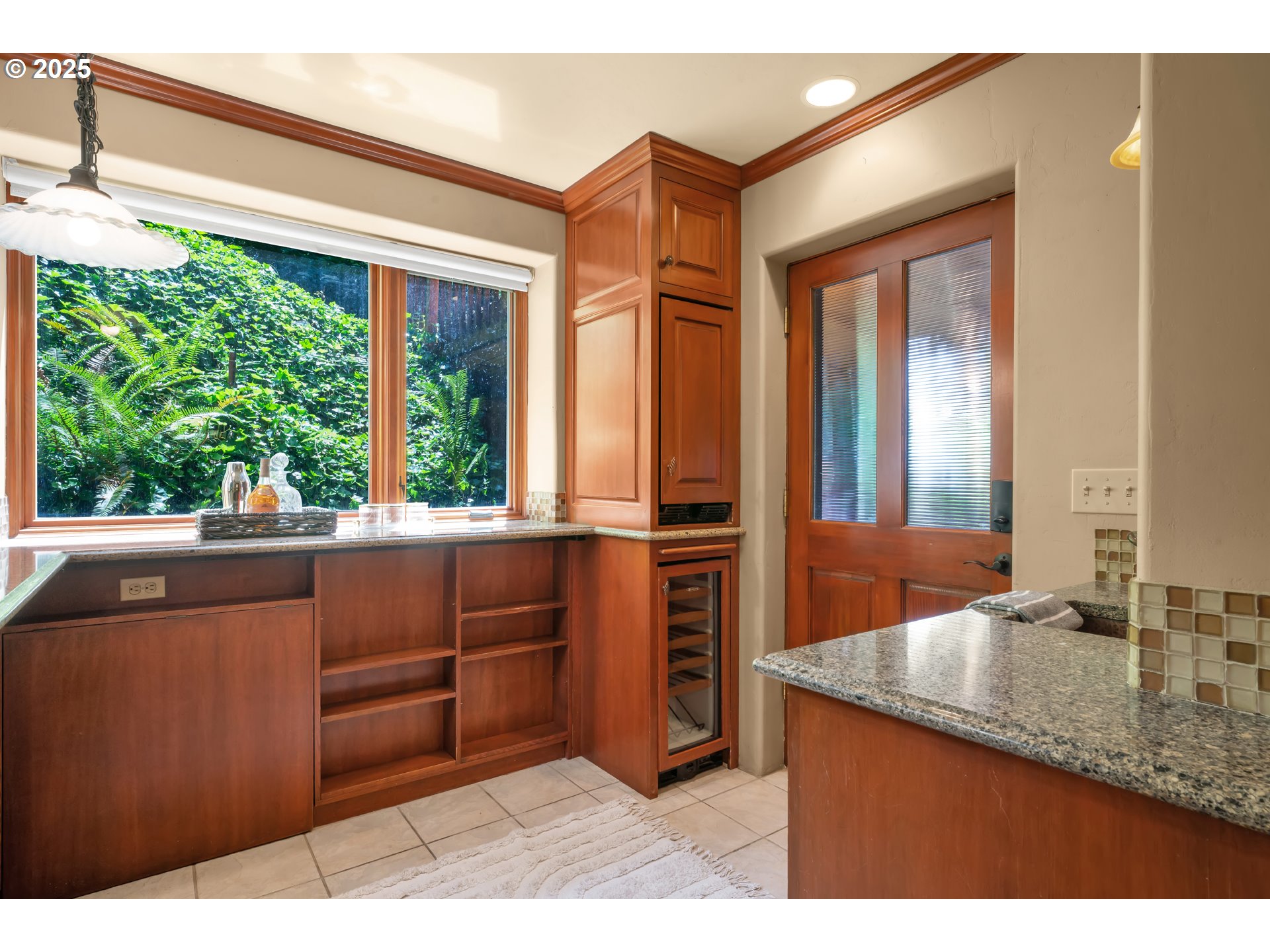 3574 Spring Boulevard Eugene, OR 97405 - Photo 28 of 46