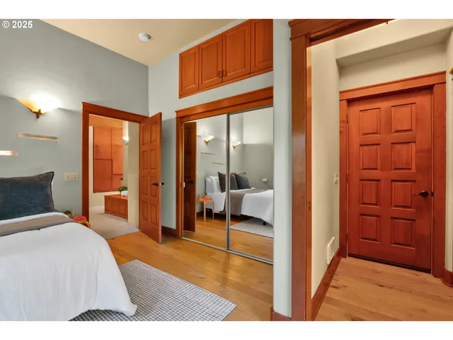 $990,000 | 3574 Spring Boulevard, Eugene, OR 97405