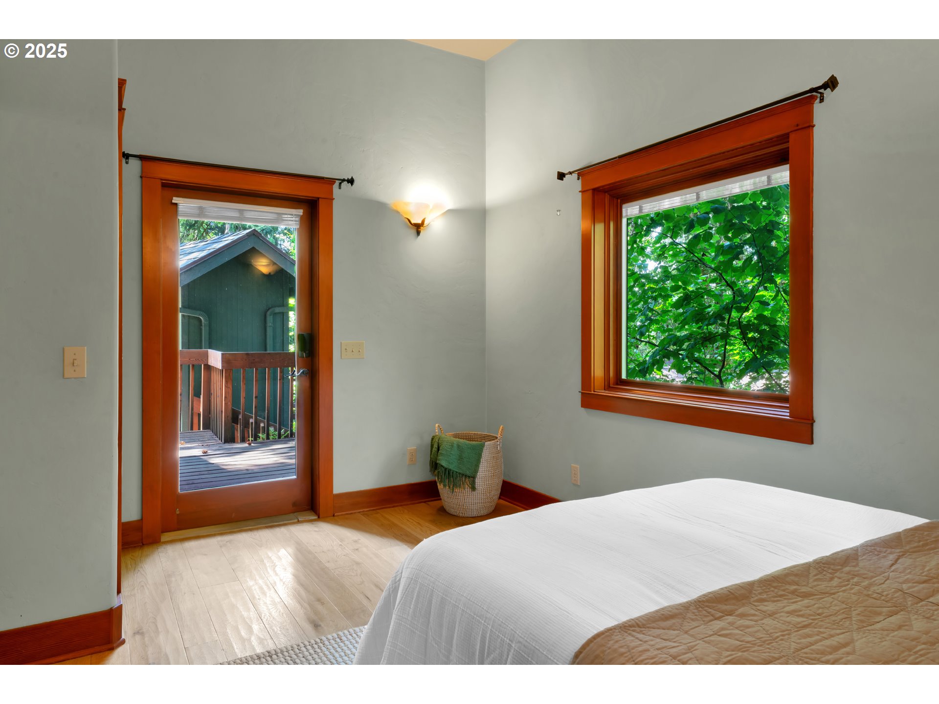 3574 Spring Boulevard Eugene, OR 97405 - Photo 31 of 46