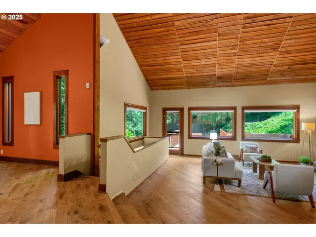 $990,000 | 3574 Spring Boulevard, Eugene, OR 97405