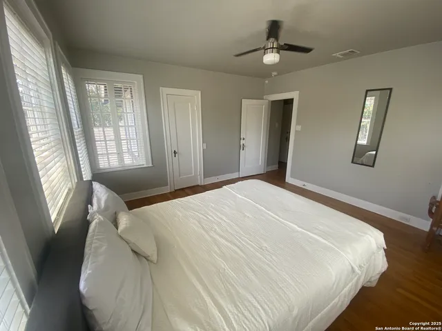 $1,799 | 1439 East Highland Boulevard, Unit UPSTAIRS, San Antonio, TX 78210