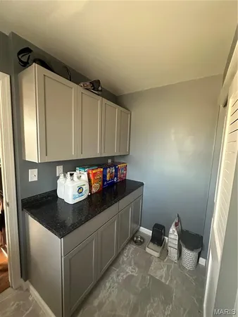 $218,000 | 12249 Bennington Place, Maryland Heights, MO 63043