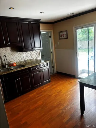 $218,000 | 12249 Bennington Place, Maryland Heights, MO 63043