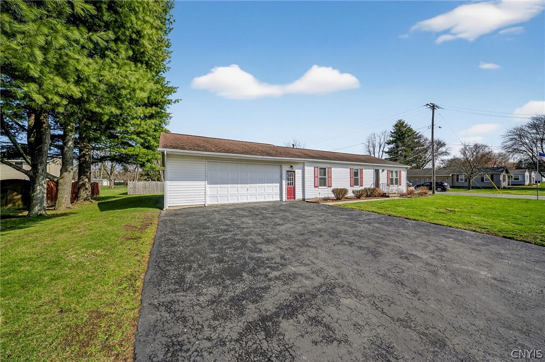 43 Whitcomb Road Fulton, NY 13069 - Photo 4 of 44 Front View