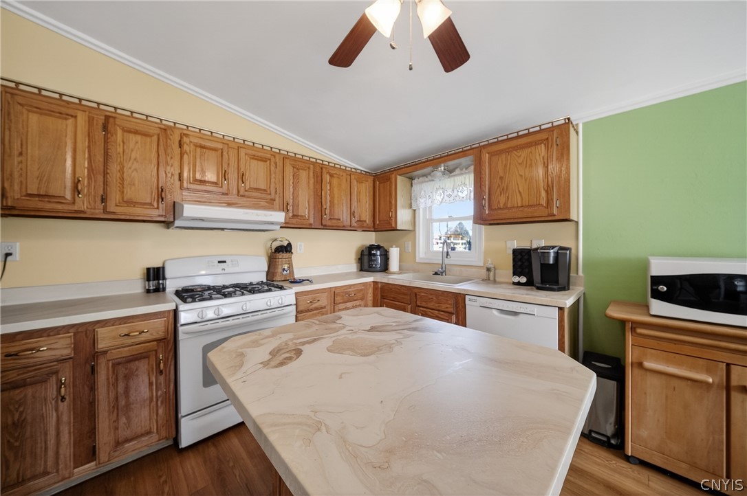 43 Whitcomb Road Fulton, NY 13069 - Photo 7 of 44 Kitchen