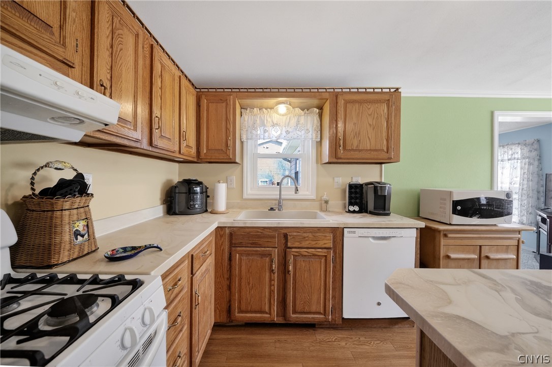 43 Whitcomb Road Fulton, NY 13069 - Photo 8 of 44 Kitchen