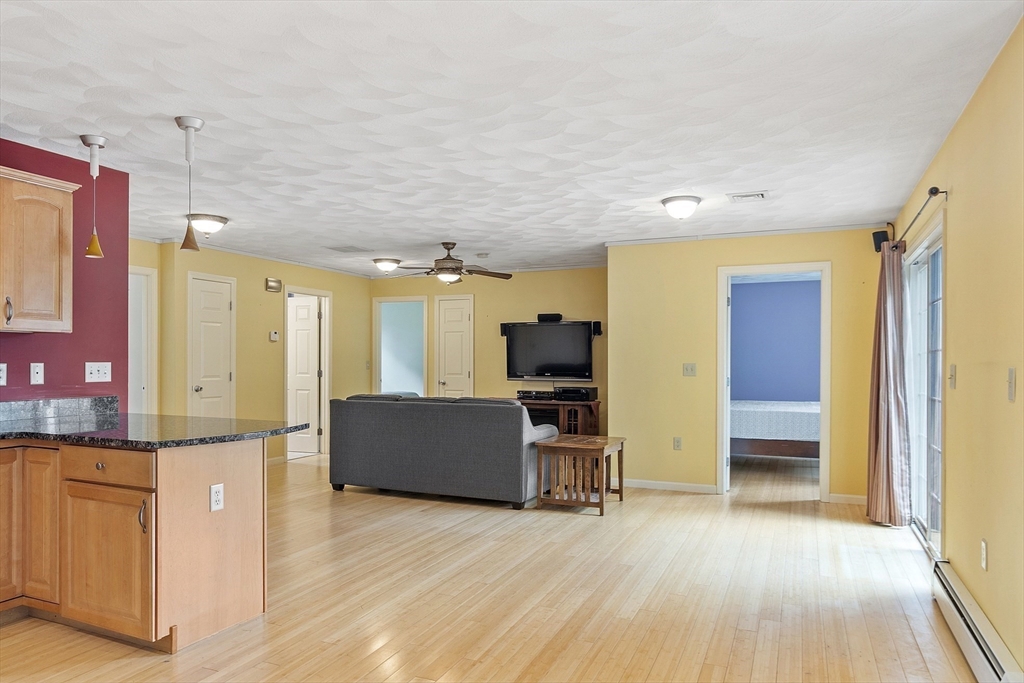 5 Hoover Avenue, Unit 2 Beverly, MA 01915 - Photo 2 of 9