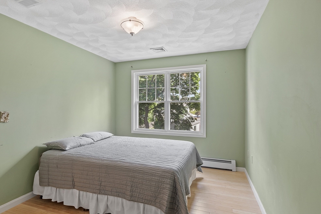 5 Hoover Avenue, Unit 2 Beverly, MA 01915 - Photo 8 of 9