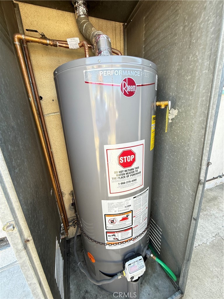 10430 McVine Avenue Sunland, CA 91040 - Photo 22 of 52 a view of water heater room