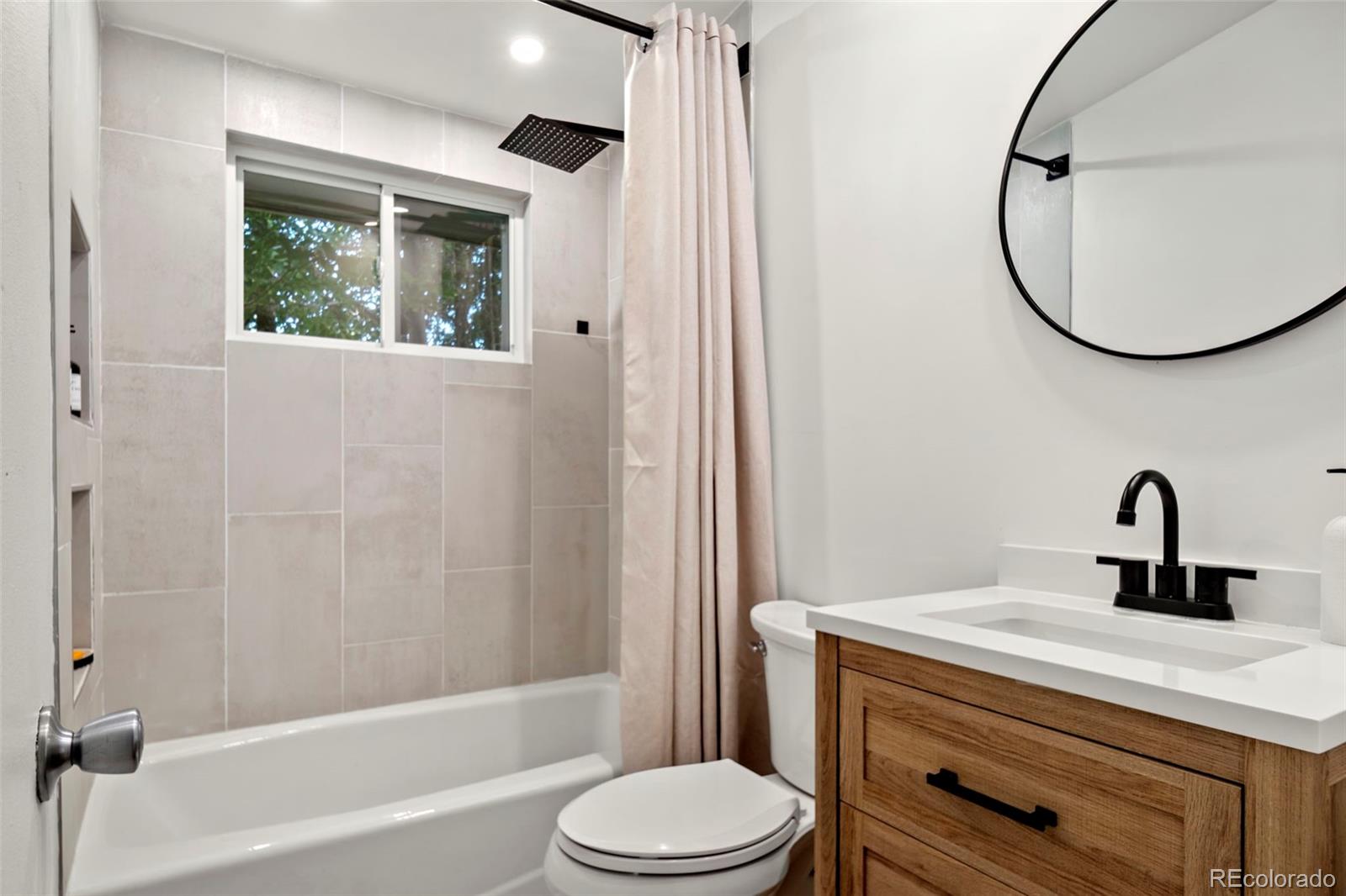 7930 Crestview Lane Denver, CO 80221 - Photo 13 of 24