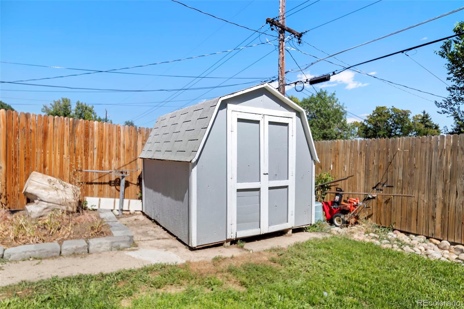 7930 Crestview Lane Denver, CO 80221 - Photo 23 of 24