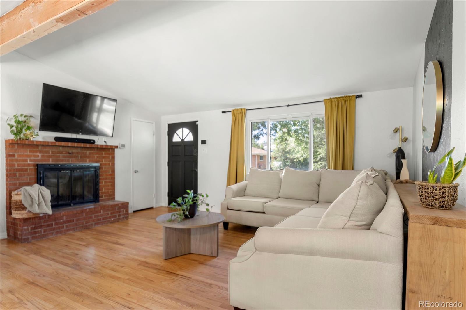 7930 Crestview Lane Denver, CO 80221 - Photo 4 of 24