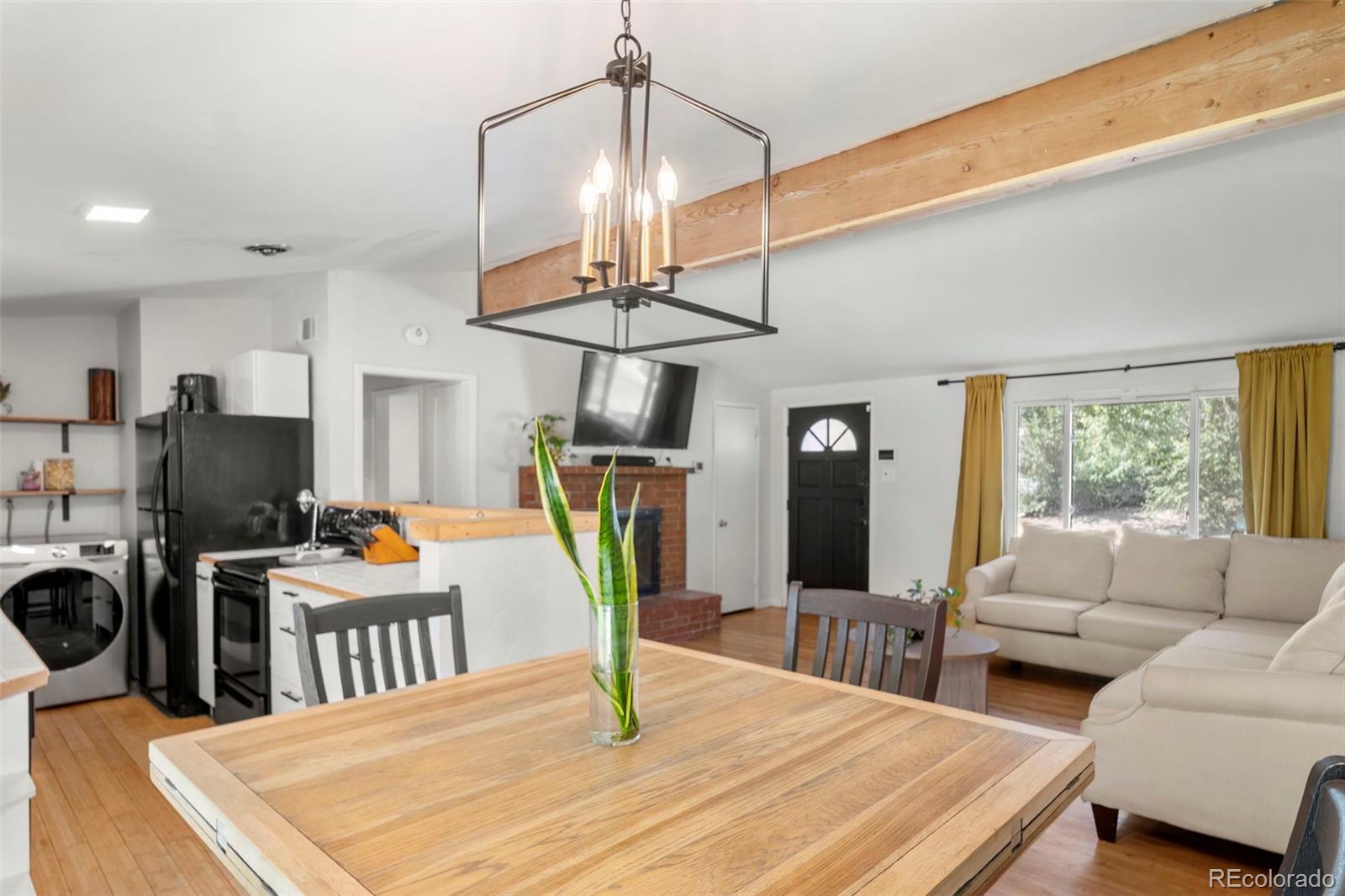 7930 Crestview Lane Denver, CO 80221 - Photo 8 of 24