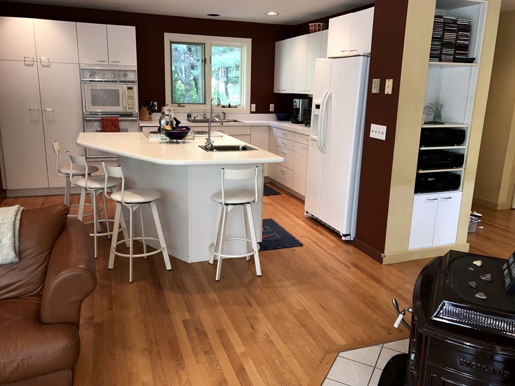 217 Shutesbury Road Amherst, MA 01002 - Photo 12 of 30 Gallery Image 12
