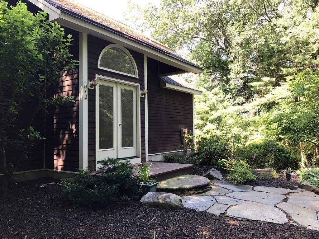 217 Shutesbury Road Amherst, MA 01002 - Photo 2 of 30 Gallery Image 2
