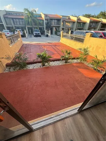 $3,100 | 761 East Coco Plum Circle, Unit 6, Plantation, FL 33324