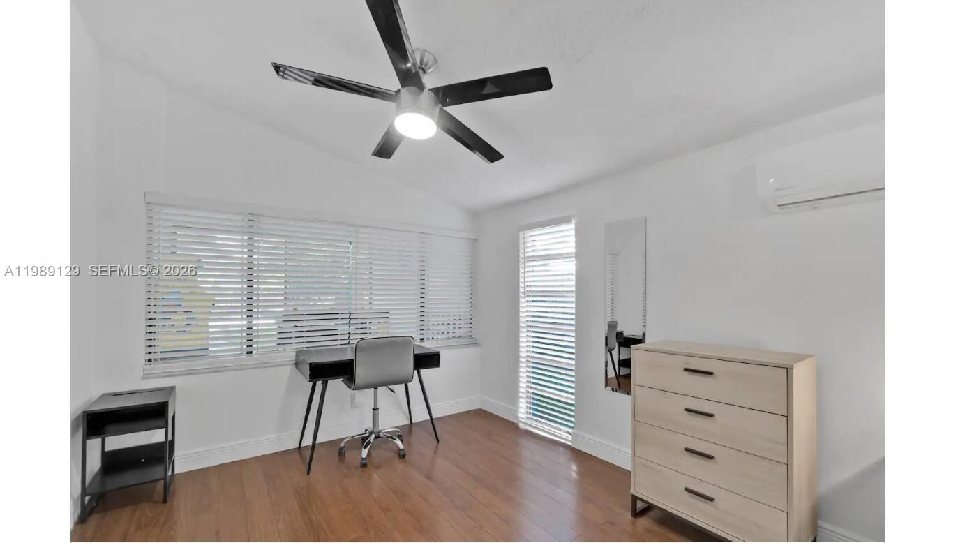 3161 Riverland Road Fort Lauderdale, FL 33312 - Photo 13 of 25 a workspace with furniture and window
