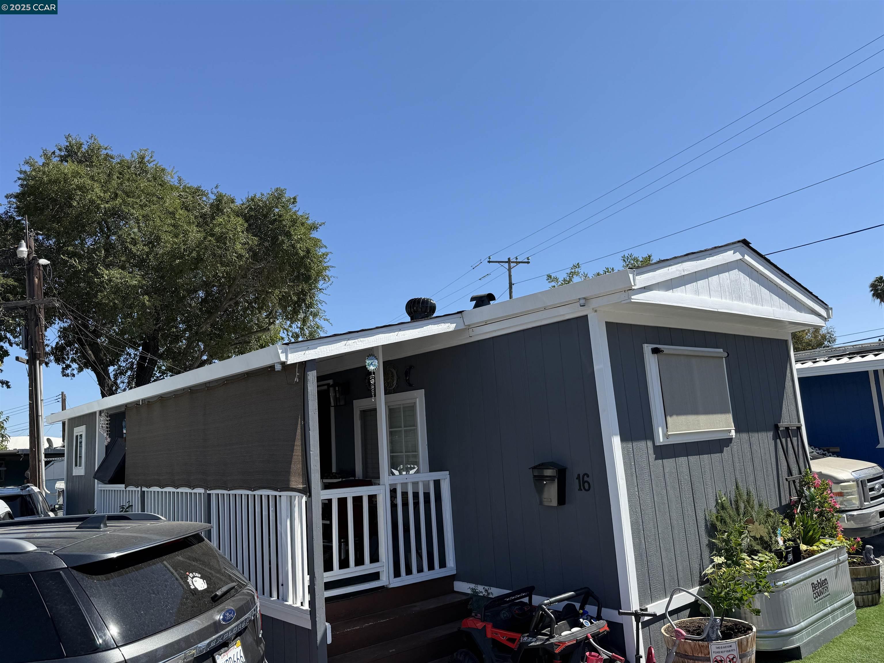 1526 Willow Pass Road, Unit 16 Pittsburg, CA 94565 - Photo 3 of 10 a view of balcony with furniture