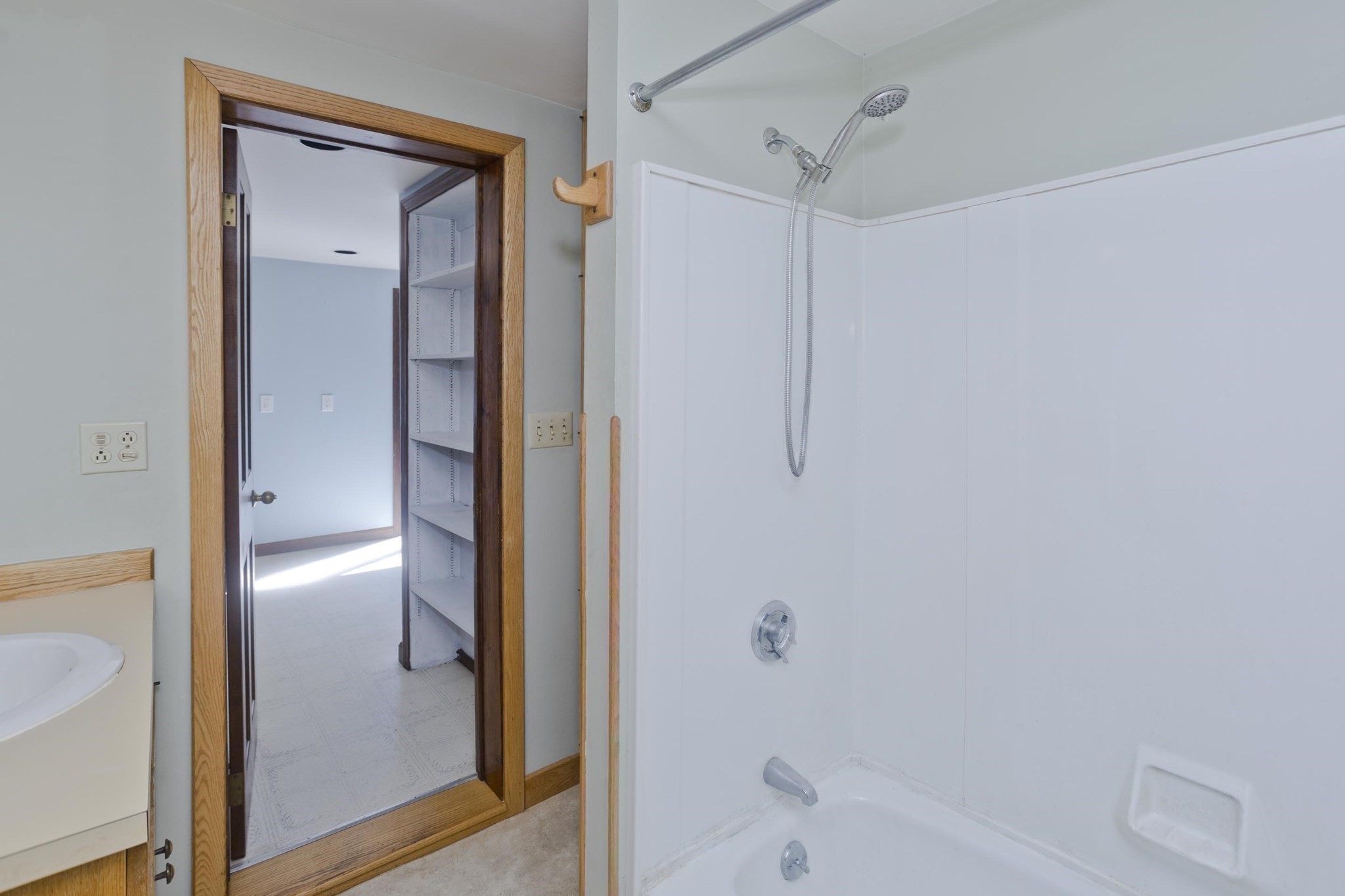 54 Ryan Road Northampton, MA 01062 - Photo 21 of 36 Gallery Image 21