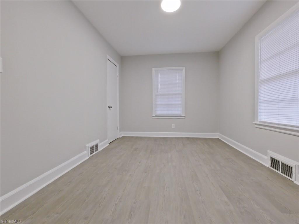 624 Park Street High Point, NC 27260 - Photo 7 of 10