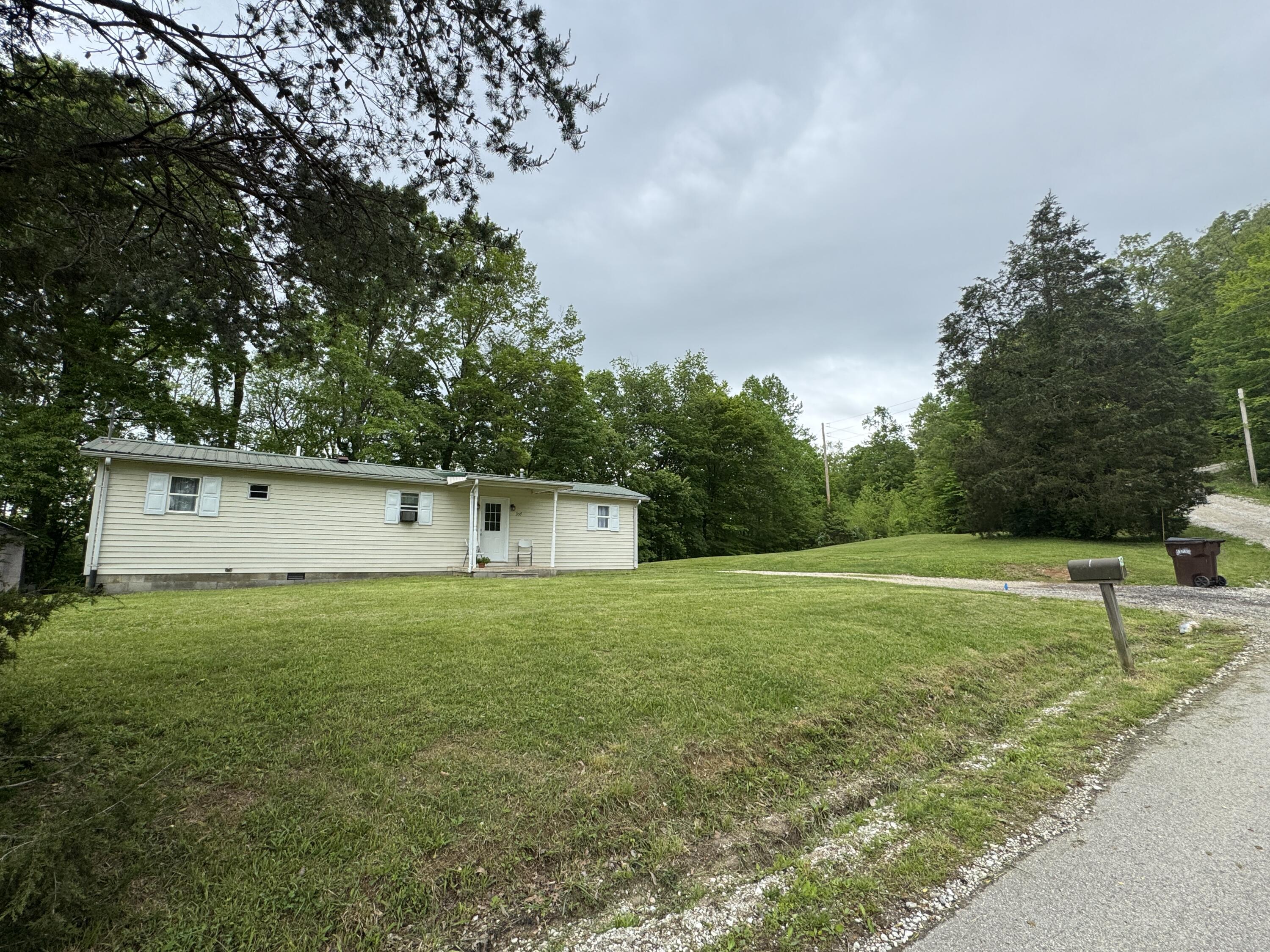357 Powell Road Clay City, KY 40312 - Photo 2 of 26 IMG_5360