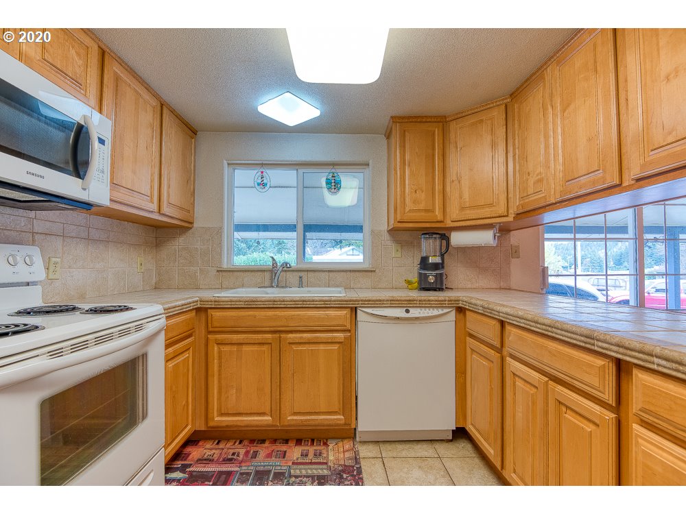 63156 Fruitdale Road Coos Bay, OR 97420 - Photo 16 of 28 Gallery Image 16