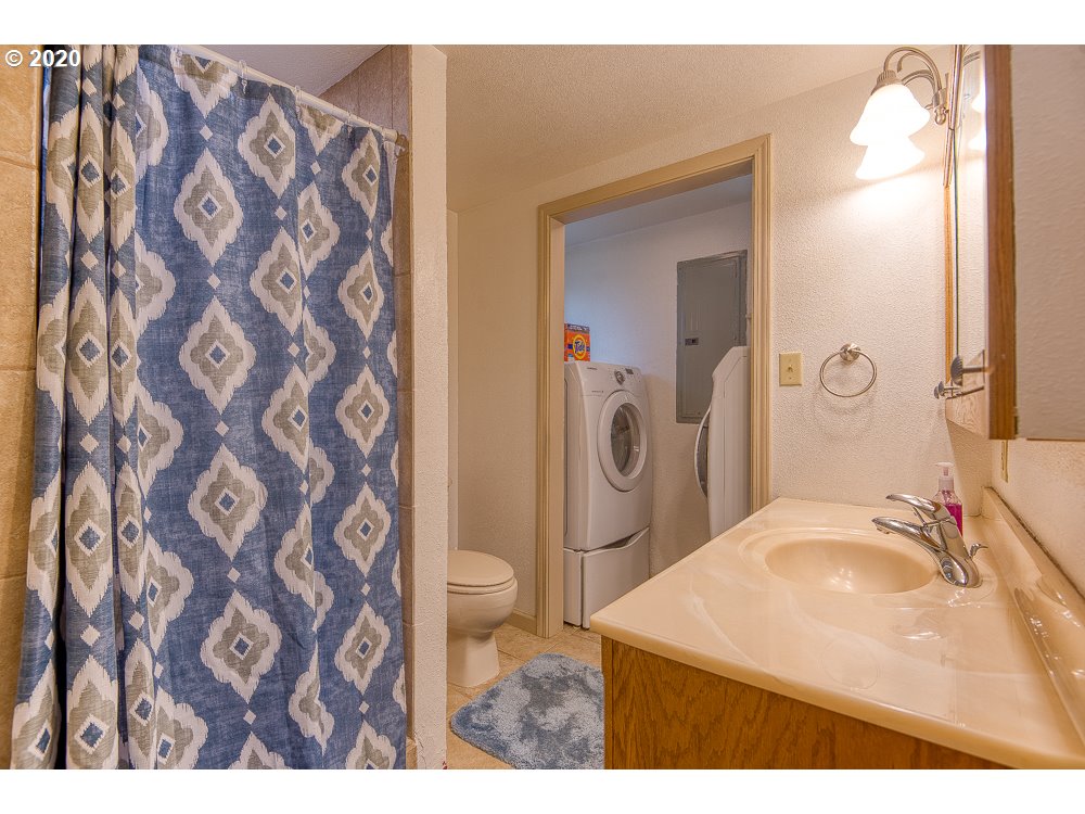 63156 Fruitdale Road Coos Bay, OR 97420 - Photo 21 of 28 Gallery Image 21