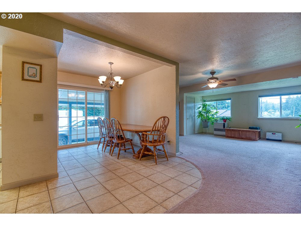 63156 Fruitdale Road Coos Bay, OR 97420 - Photo 10 of 28 Gallery Image 10