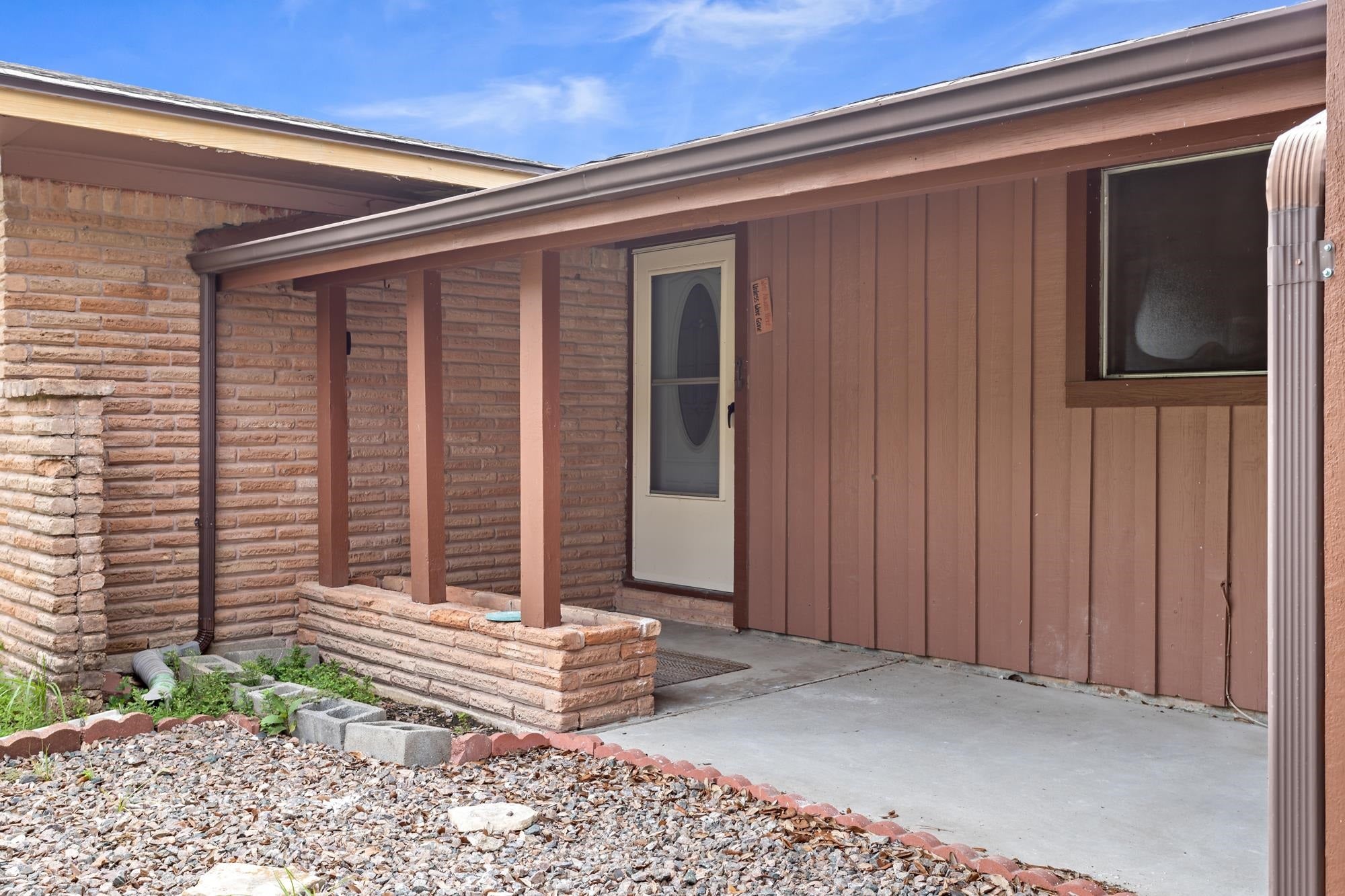 207 Carter Road Winnie, TX 77665 - Photo 4 of 26 Gallery Image 4